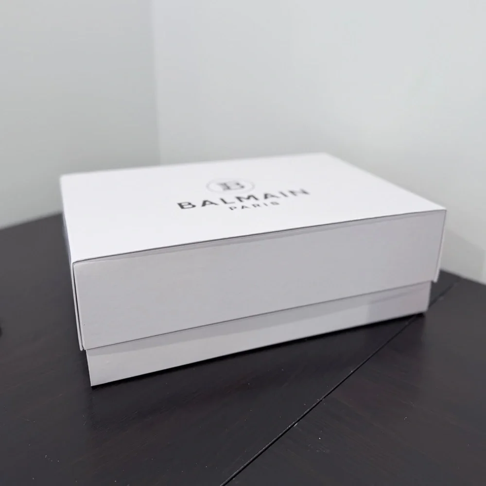 Balmain Classic White Gift Decor Box with Storage Bag and Two Envelopes